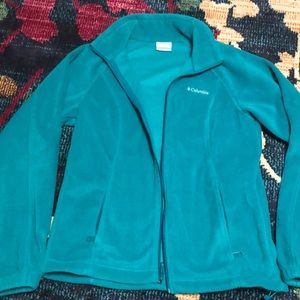 Women’s Columbia fleece jacket